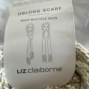 Liz Claiborne Textured Cream Scarf